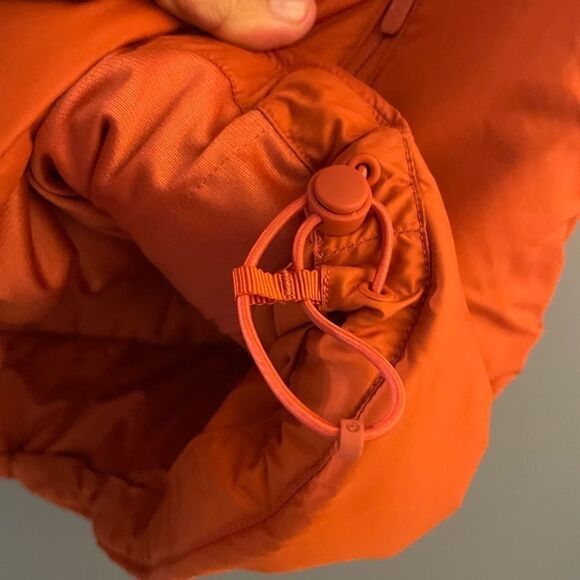 Lululemon Lightweight Vest - Picture 8 of 13